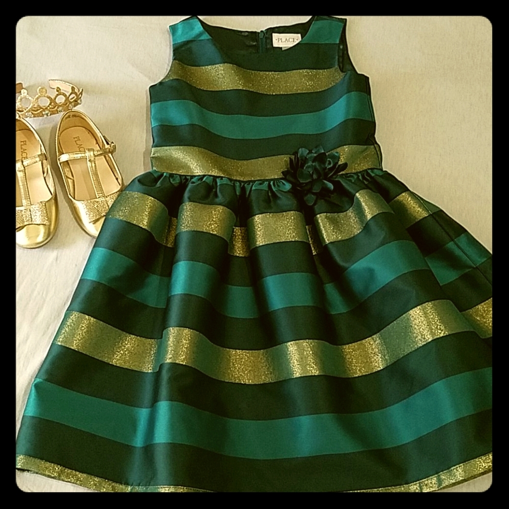 Girls' green and gold dress!